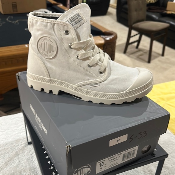 40.333.365.366.368.369.NEW 6.5/7/9.5/10 White Sneakers Canvas Upper, Chunky Sole - Picture 2 of 7